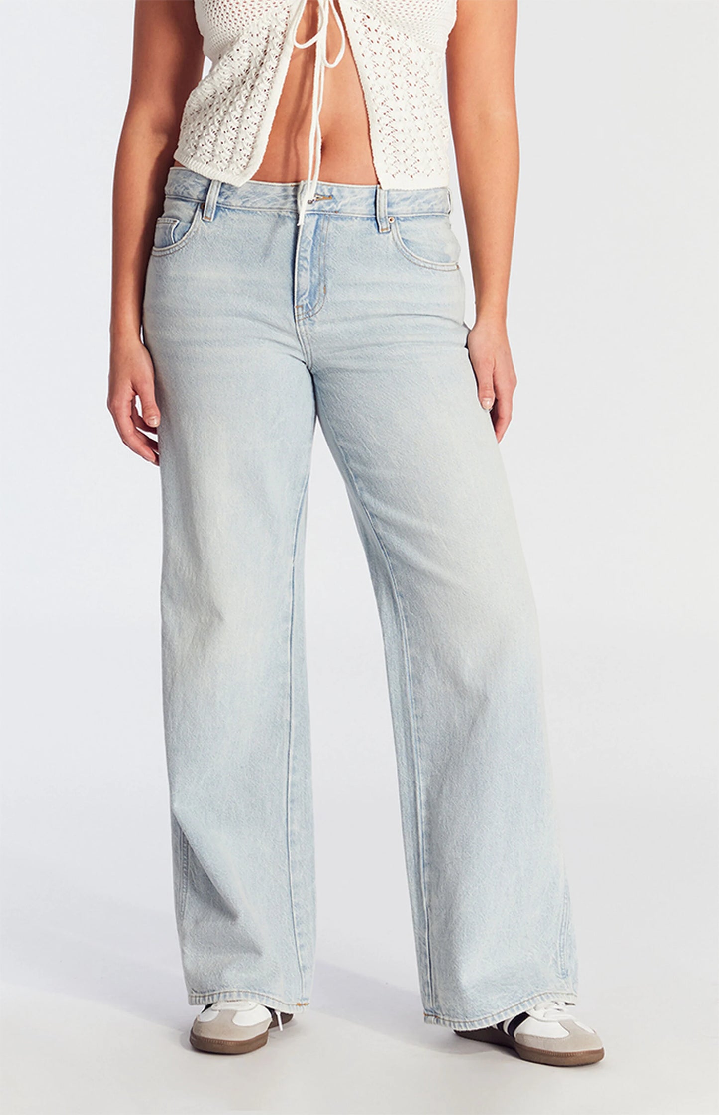 Raya Low Rise Jeans