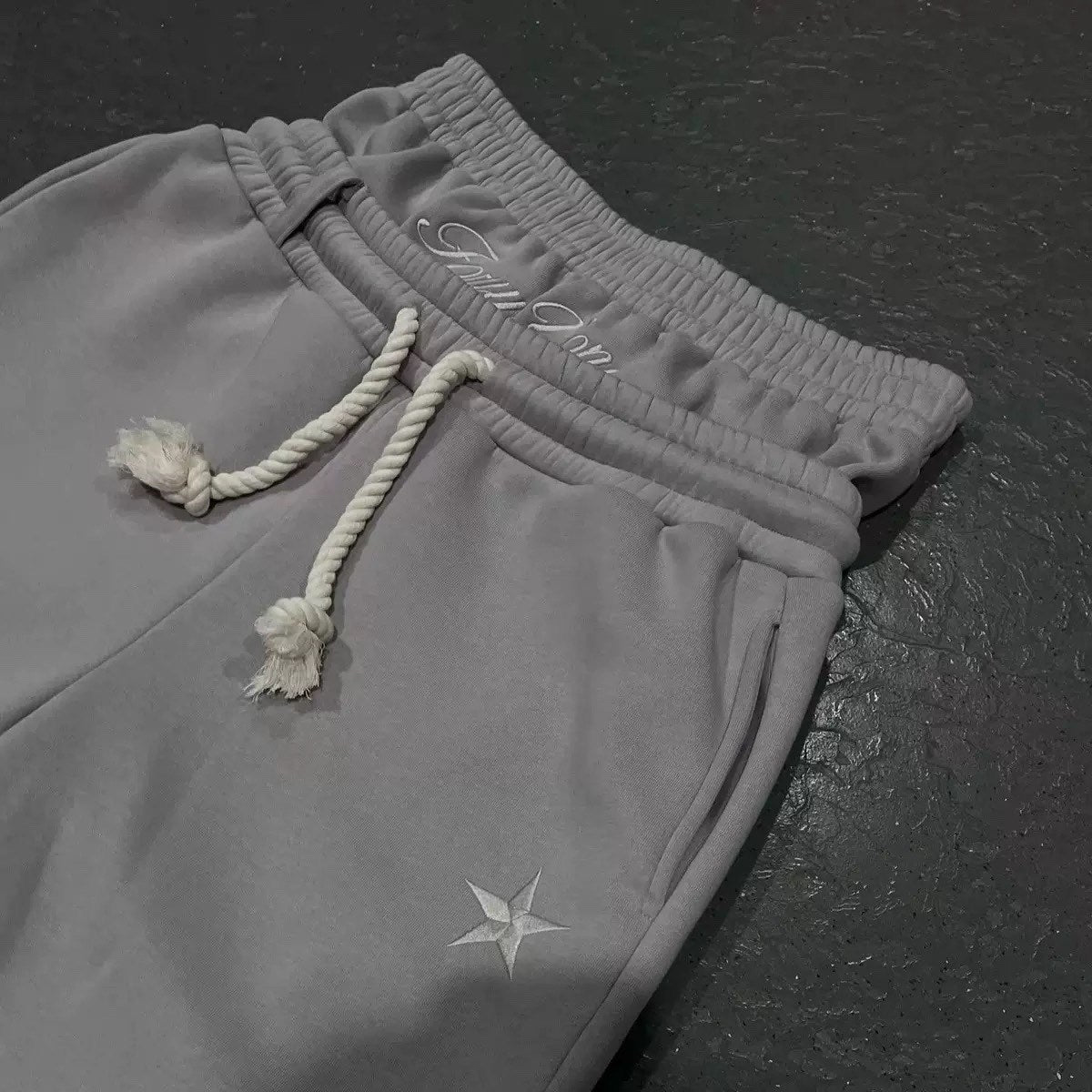MonoThread Pants