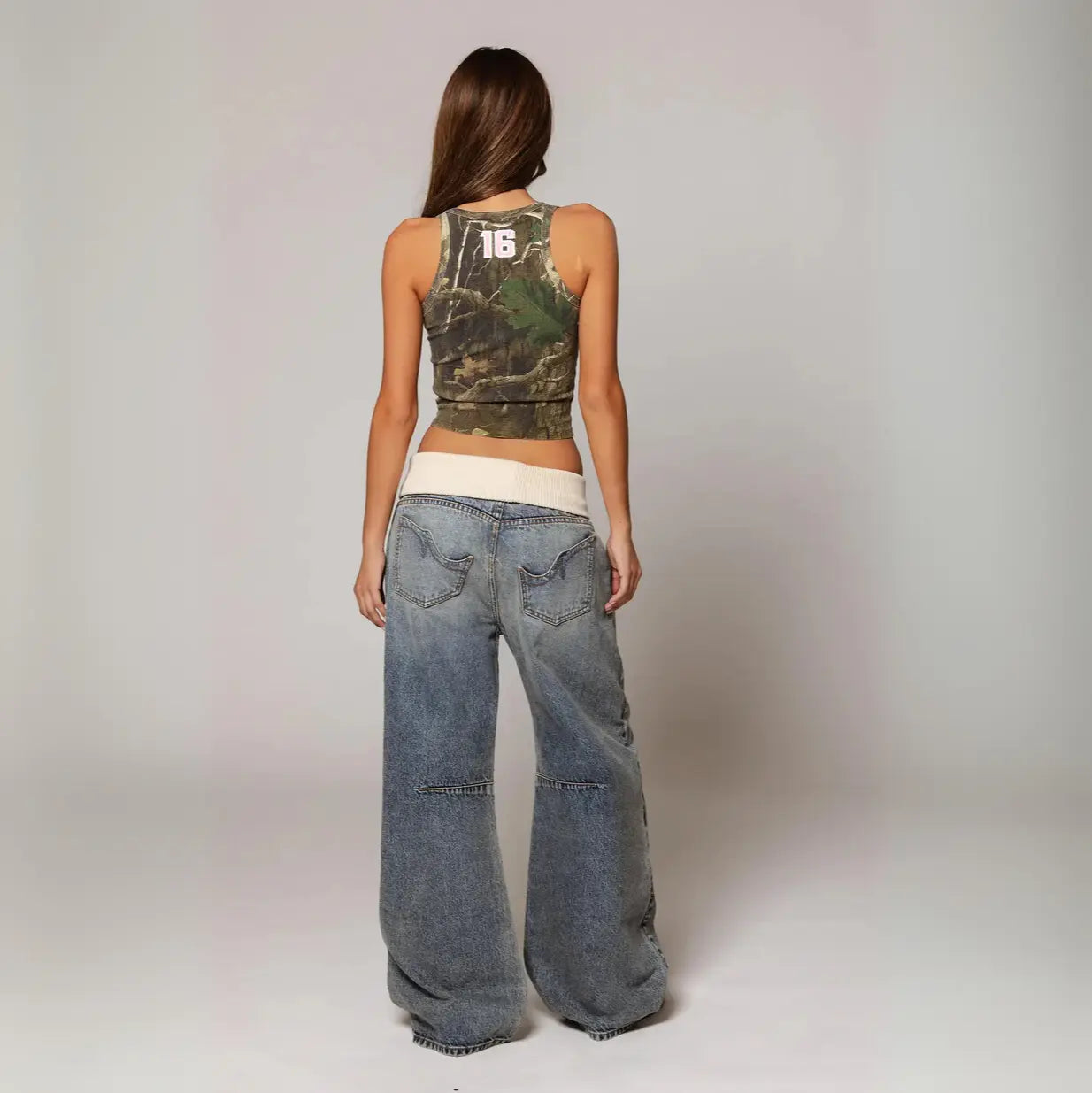 Curve Theory Jeans